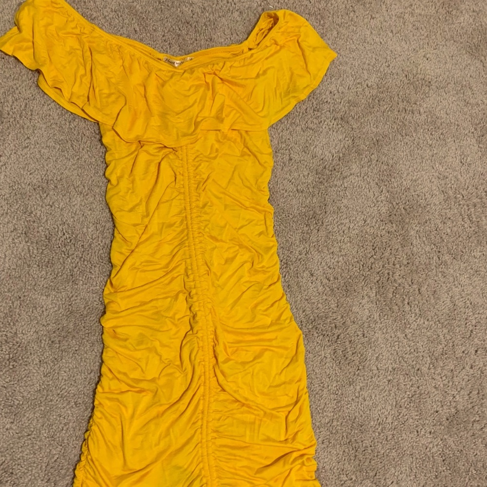 Heart Hips Women Yellow Casual Dress 👍🏻